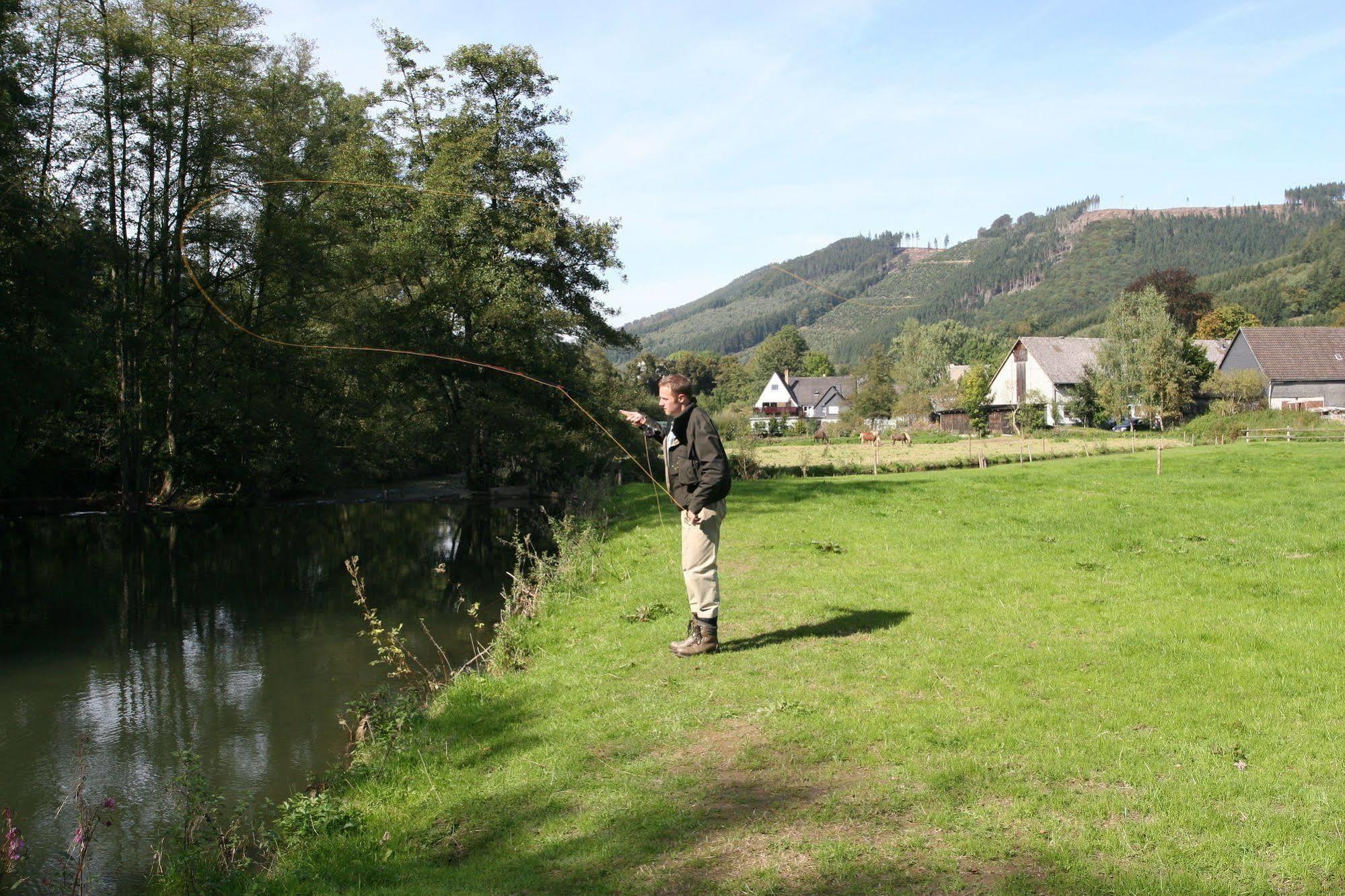 Landgasthof Seemer Eslohe Esterno foto
